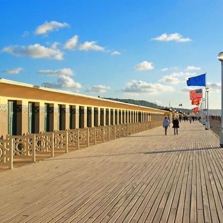 Echappee Chic - Balcon - 150 M Casino Deauville & Plage Екстериор снимка